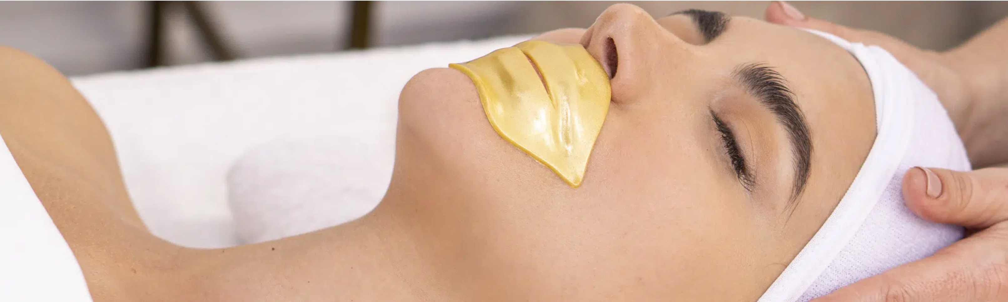 TZR: These Relaxing Self-Care Favorites Work For *Everyone* On Your Gift List.