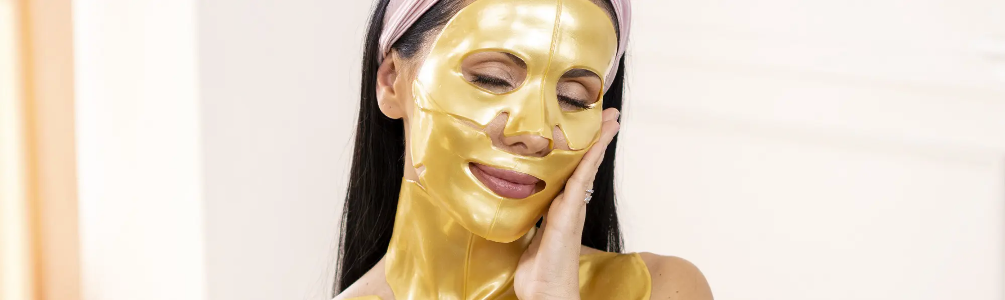 Prevention: Halle Berry Swears These Must-Have Beauty Products Will Change Your Life in 2023.